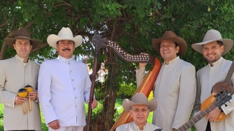 Fotografía de Héctor Vela y su Conjunto Llanero Joropo al Parque 2024